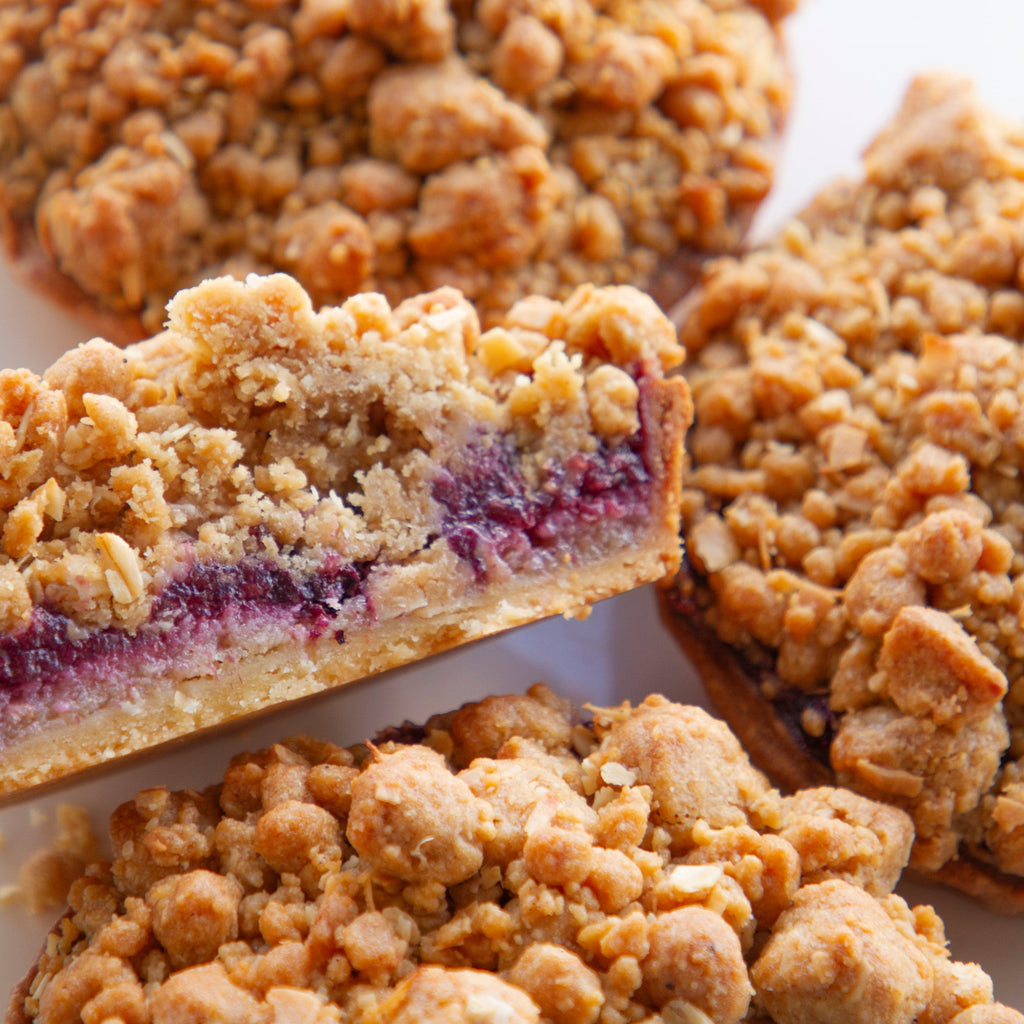 Apple and Berry Crumble