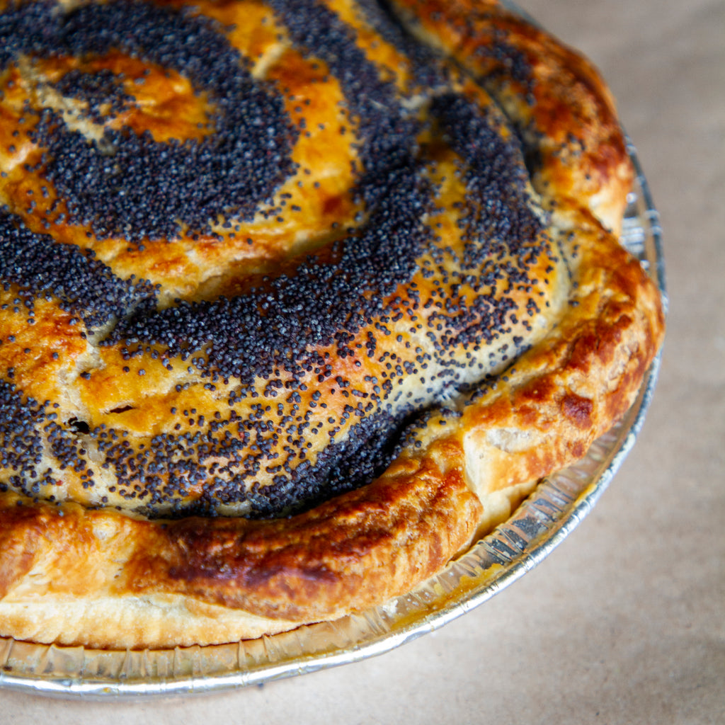 Beef & Red Wine Family Pie