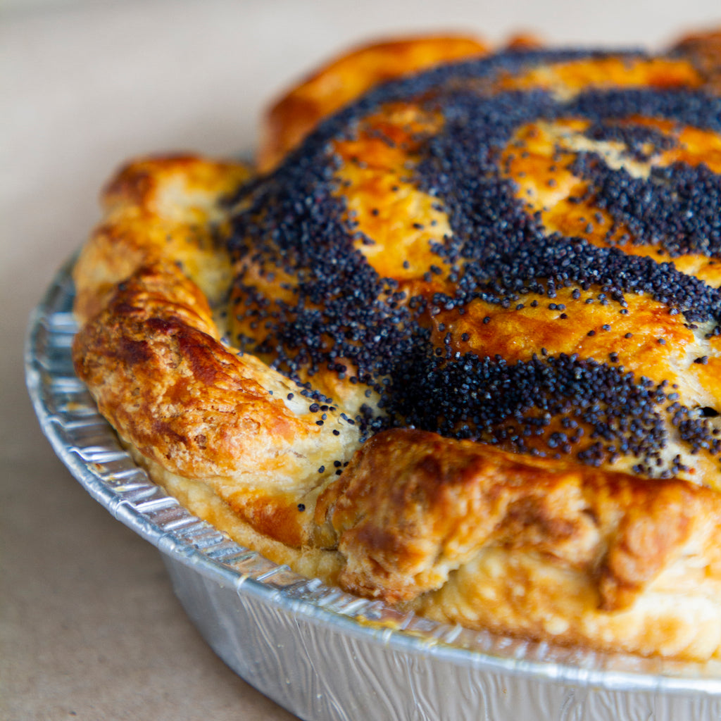 Beef & Red Wine Family Pie