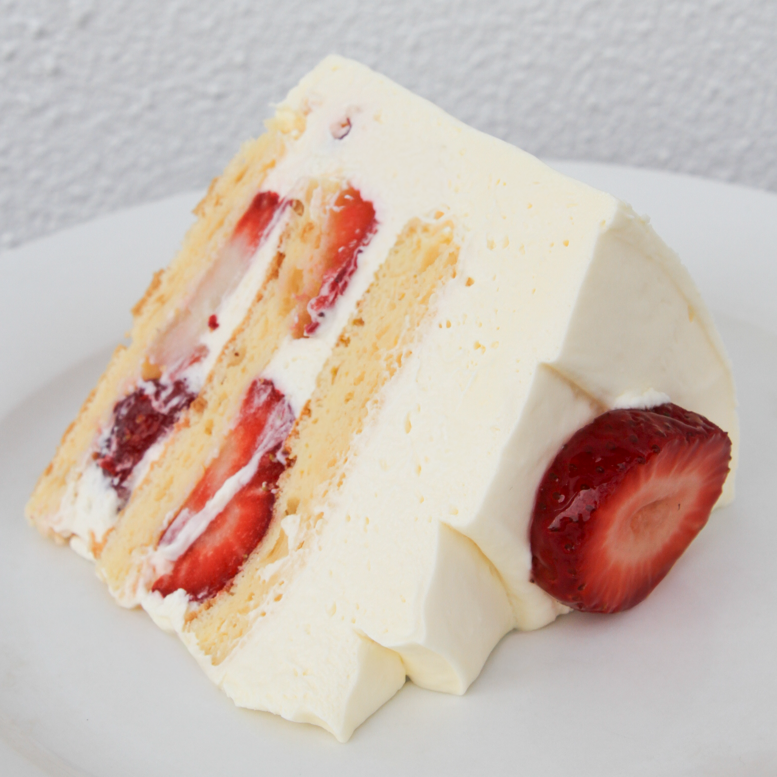 Strawberry Cream Cake