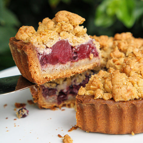 Apple and Berry Crumble