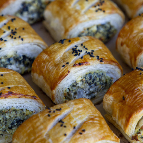 Mini Spinach, Cheese & Herb Roll